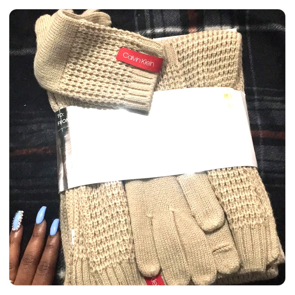 Women’s Calvin Klein Hat, Scarf and Glove Set